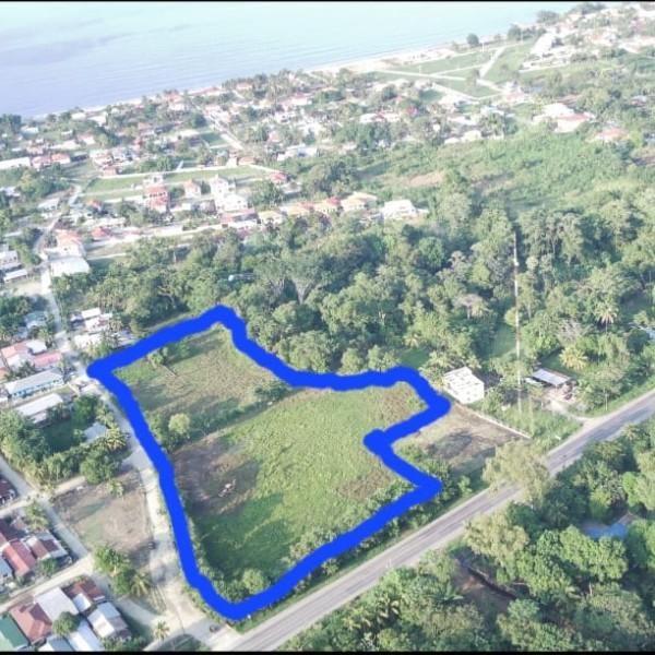 Lotes en preventa en omoa, Honduras, residencial Oasis de Omoa proyecto en circuito cerrado con seguridad y a pocos metros de la playa