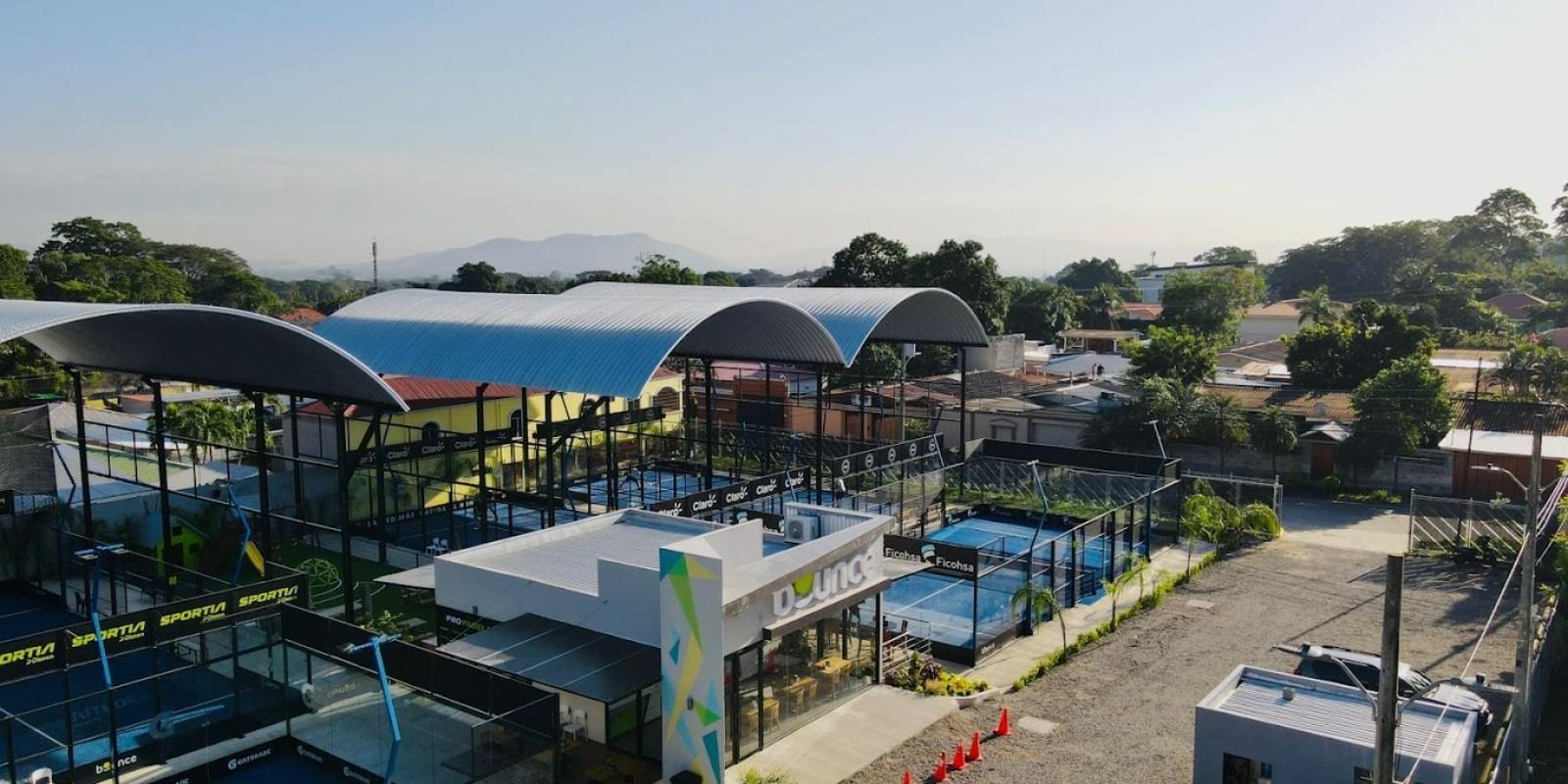 El auge del pádel en San Pedro Sula