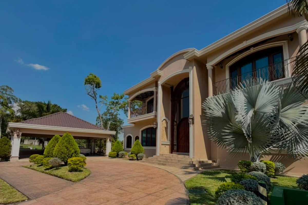 Portofino Hills San Pedro Sula  Arq. Claudia Urbina